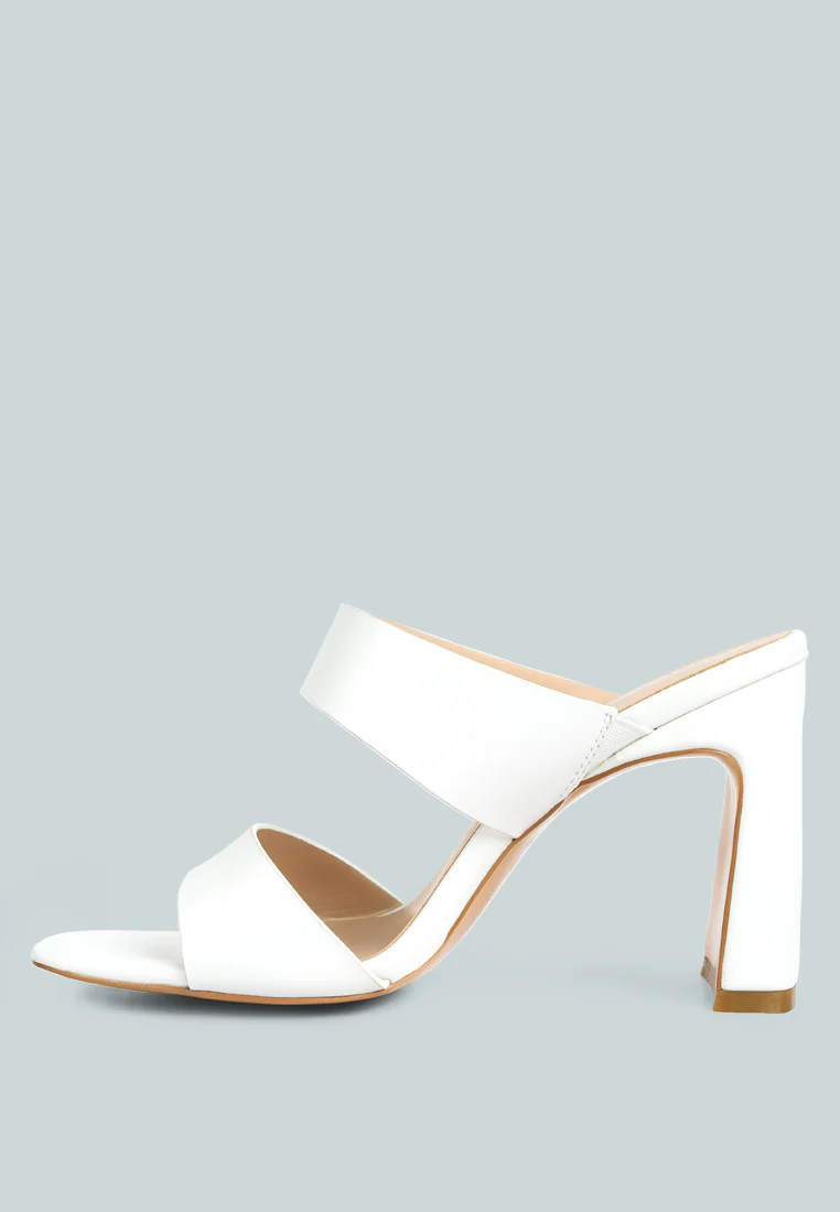 Alodia Slim Block Heel Sandals In White - Image 4