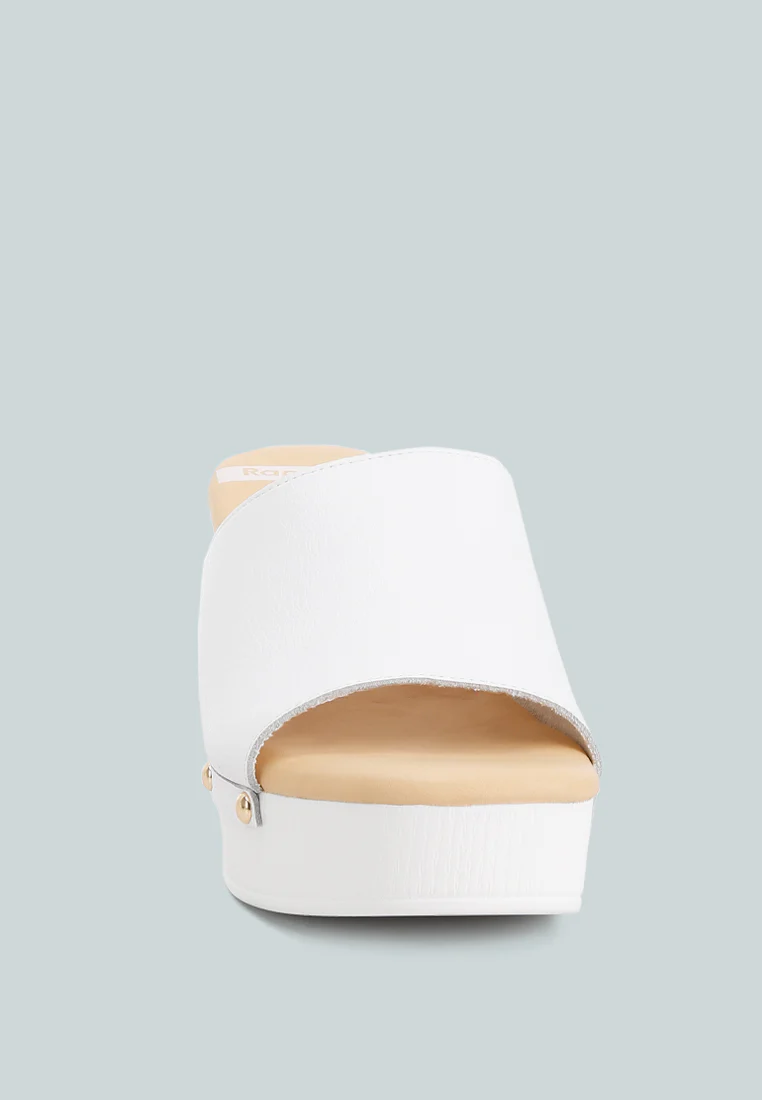 Drew Recycled Leather Block Heel Clogs In White - Image 3