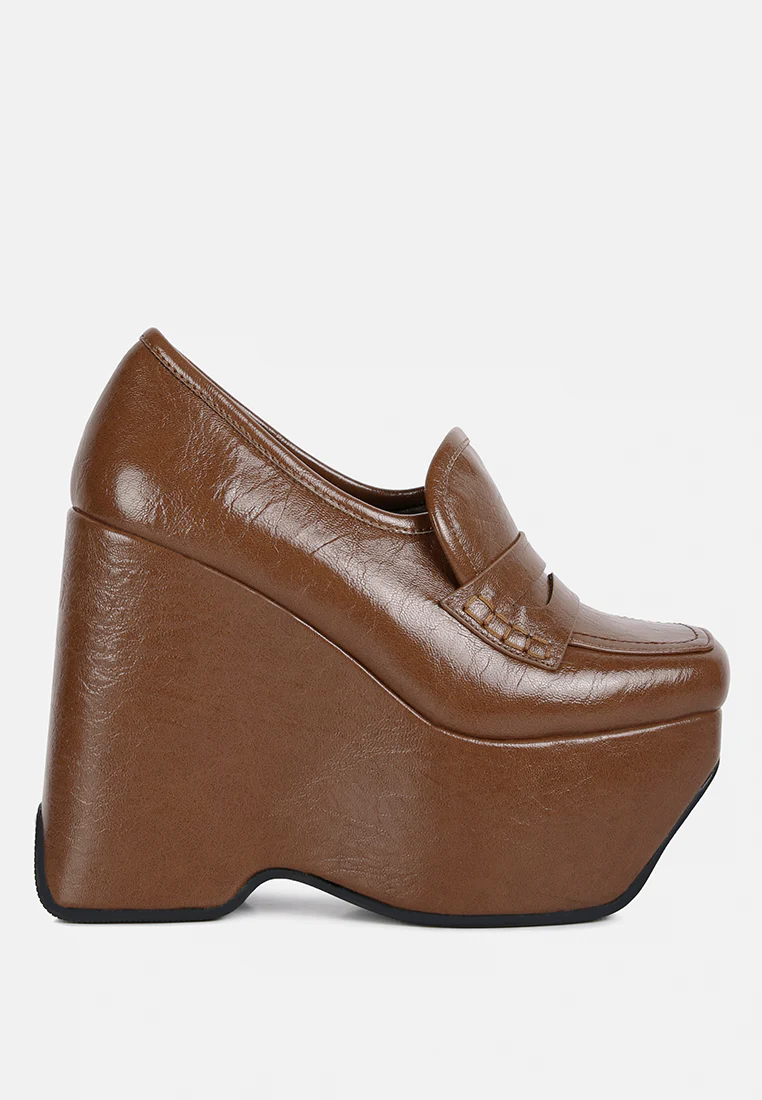 GILLIAM Tan High Platform Wedge Loafers - Image 2