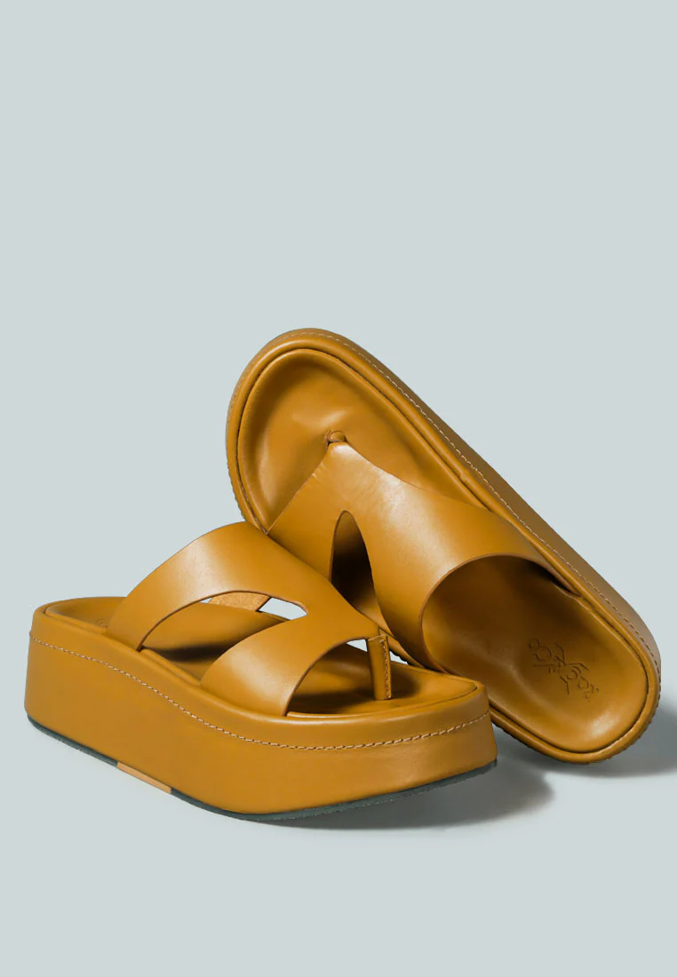 HATHAWAY Slip-On Platform Sandal in Tan - Image 3