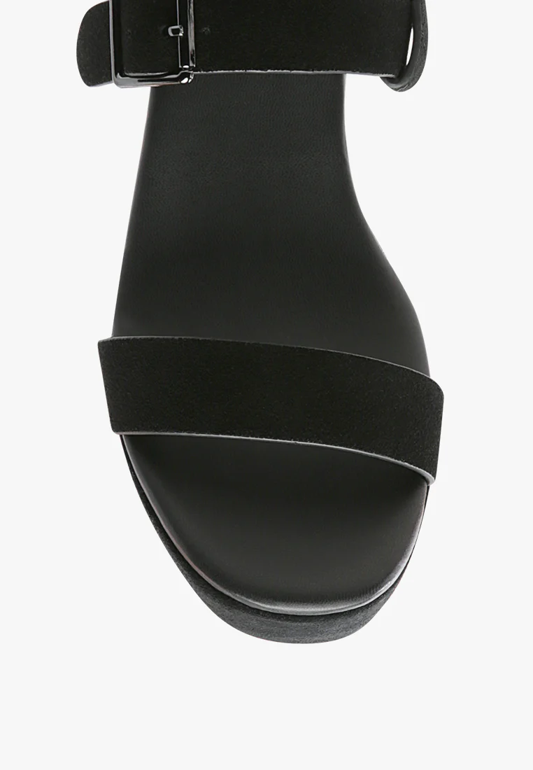 PORTIA Leather Wedge Sandal in Black - Image 4