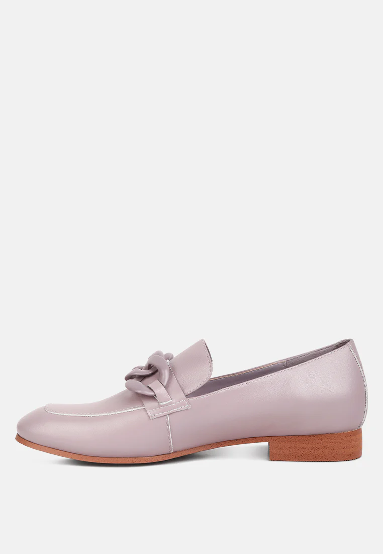 MERVA Chunky Chain Leather Loafers in lilac - Image 4