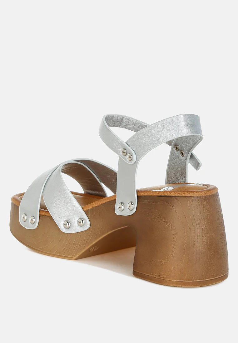 Morasa Metallic Pleather Clog Sandals - Image 3