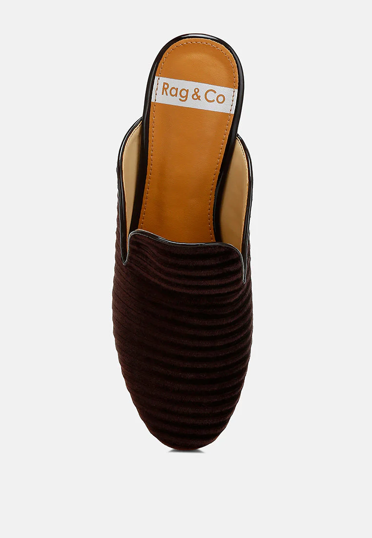 Ouzini Velvet Textured Slip On Mules - Image 4