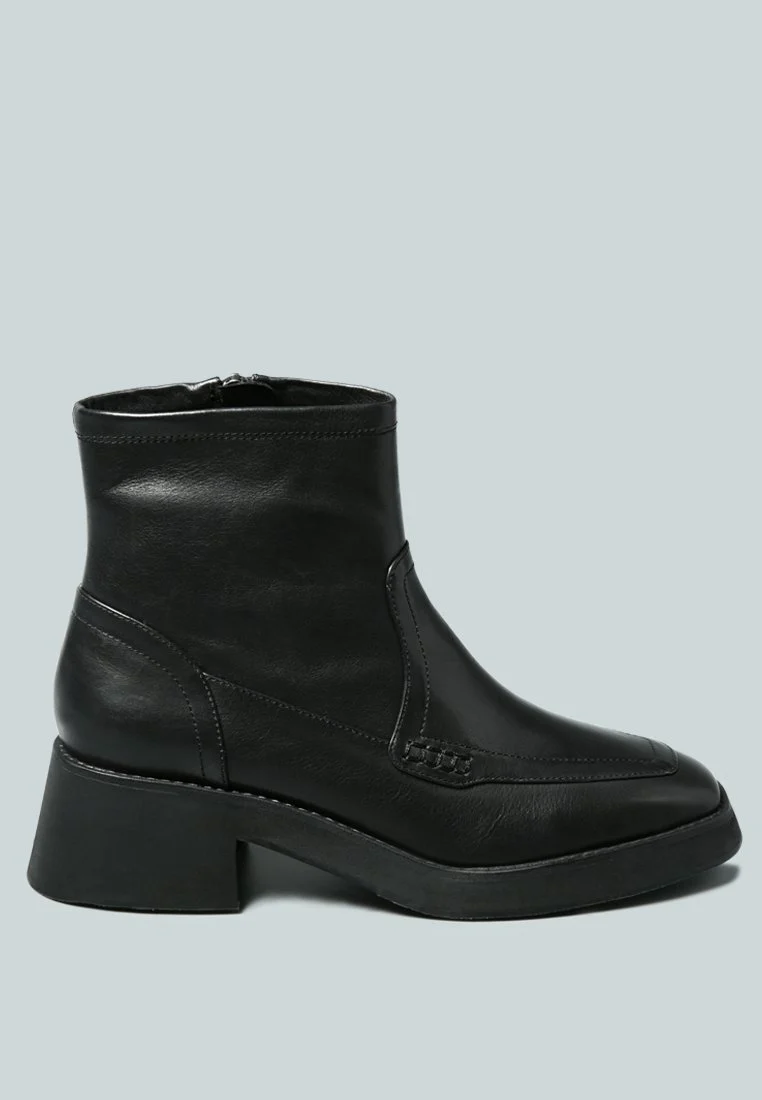 OXMAN Classic Black Ankle Boot - Image 2