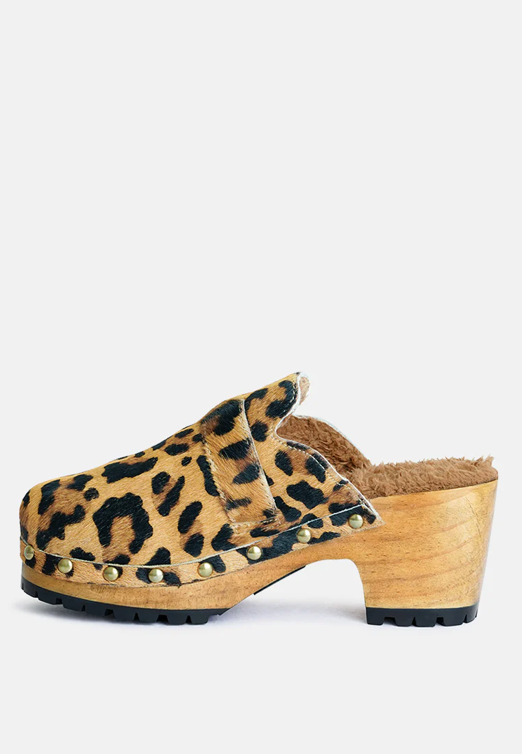PRUNUS Leopard Buckled Suede Round Toe Mule Clogs - Image 4